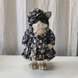 Vintage Cat Doll 1990s Vintage Country Side Critters Resin Youngs Inc Figure